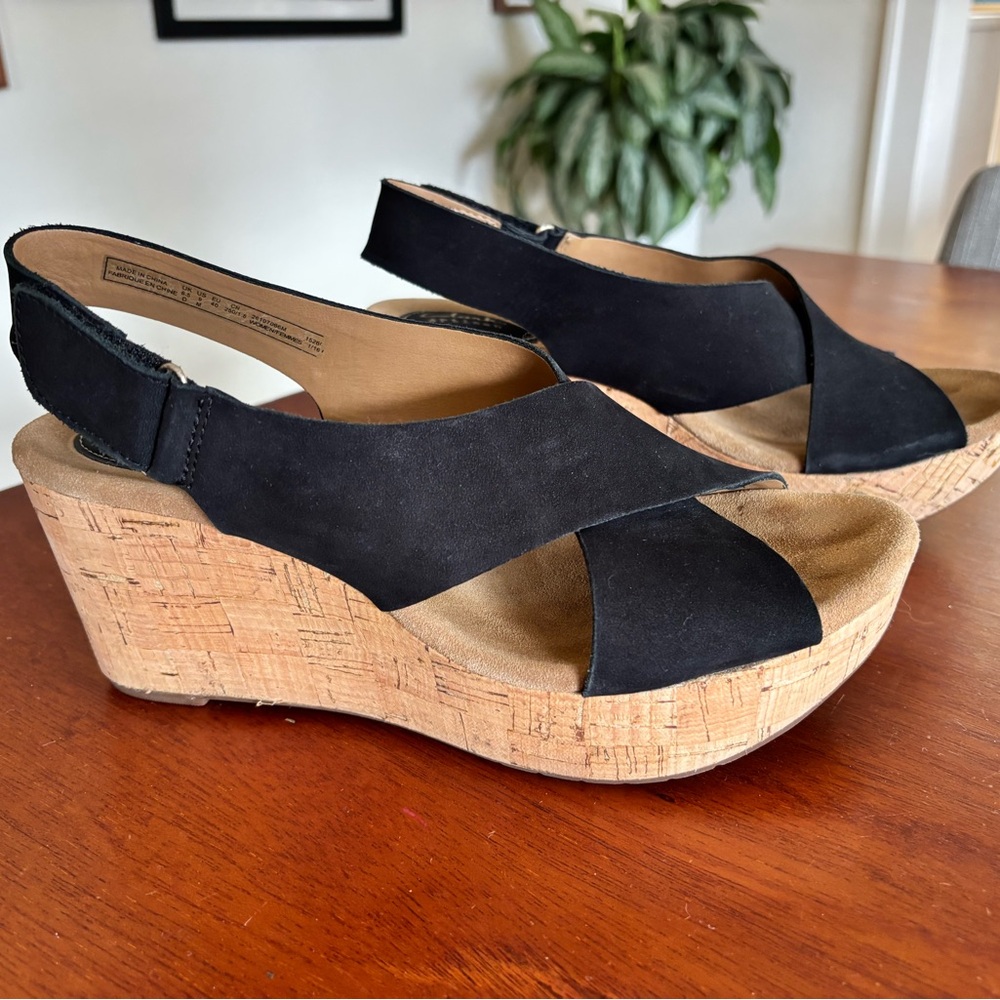 Black Wedge Sandals Clark’s Size 9